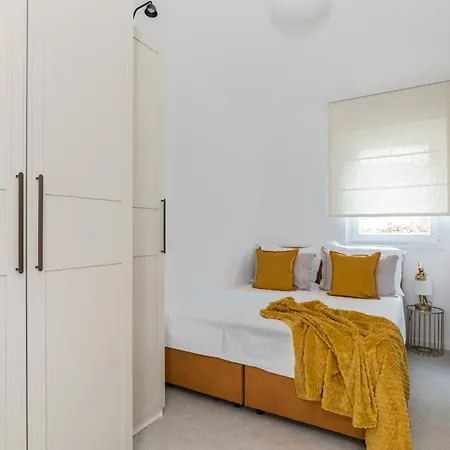 アパート Ag ポドストラナ