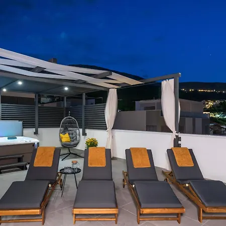 Ag * ポドストラナ